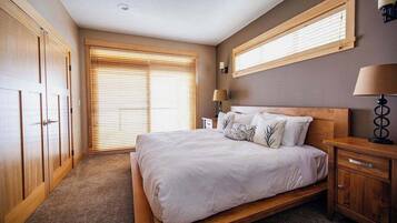7 bedrooms, iron/ironing board, WiFi, bed sheets