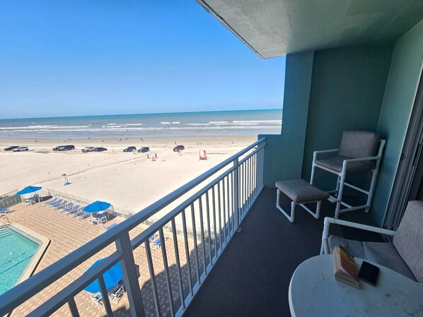 Property grounds - Dazzling Oceanfront Condo - CT Unit 401 (New Smyrna Beach)