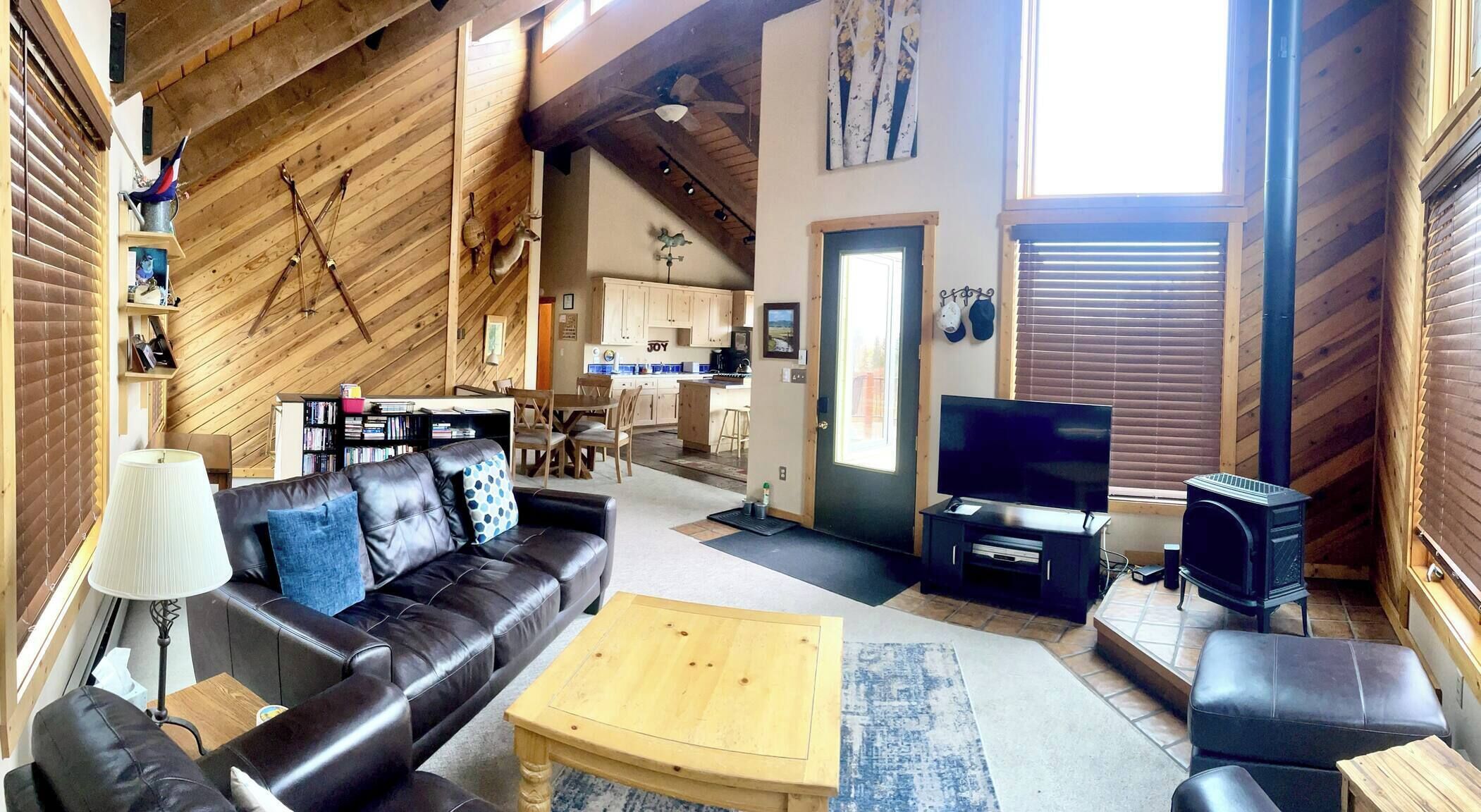 House, 3 Bedrooms | Living room