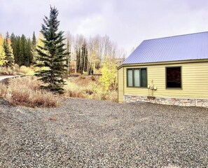 House, 3 Bedrooms | Exterior - Sleeps 14, 3 Bedroom Home, Large Private Deck, on (Crested Butte)
