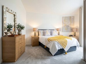 Apartment, 2 Bedrooms, City View | 2 bedrooms - Contractor Friendly 2BR Weekly, Monthly Discount (Bradford)