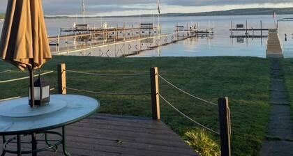 Warm and inviting cottage with panoramic views of Chautauqua Lake