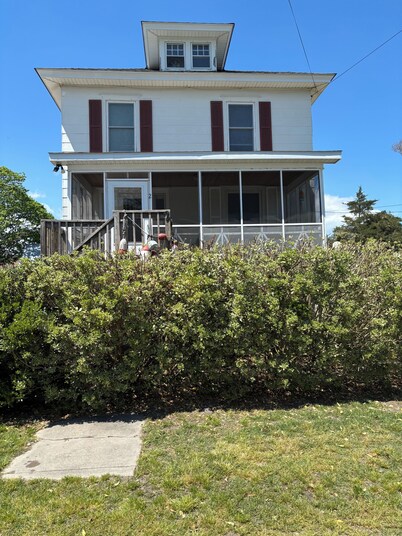 3BR-Wachapreague seaside village rental is ideal for relaxation and adventure.