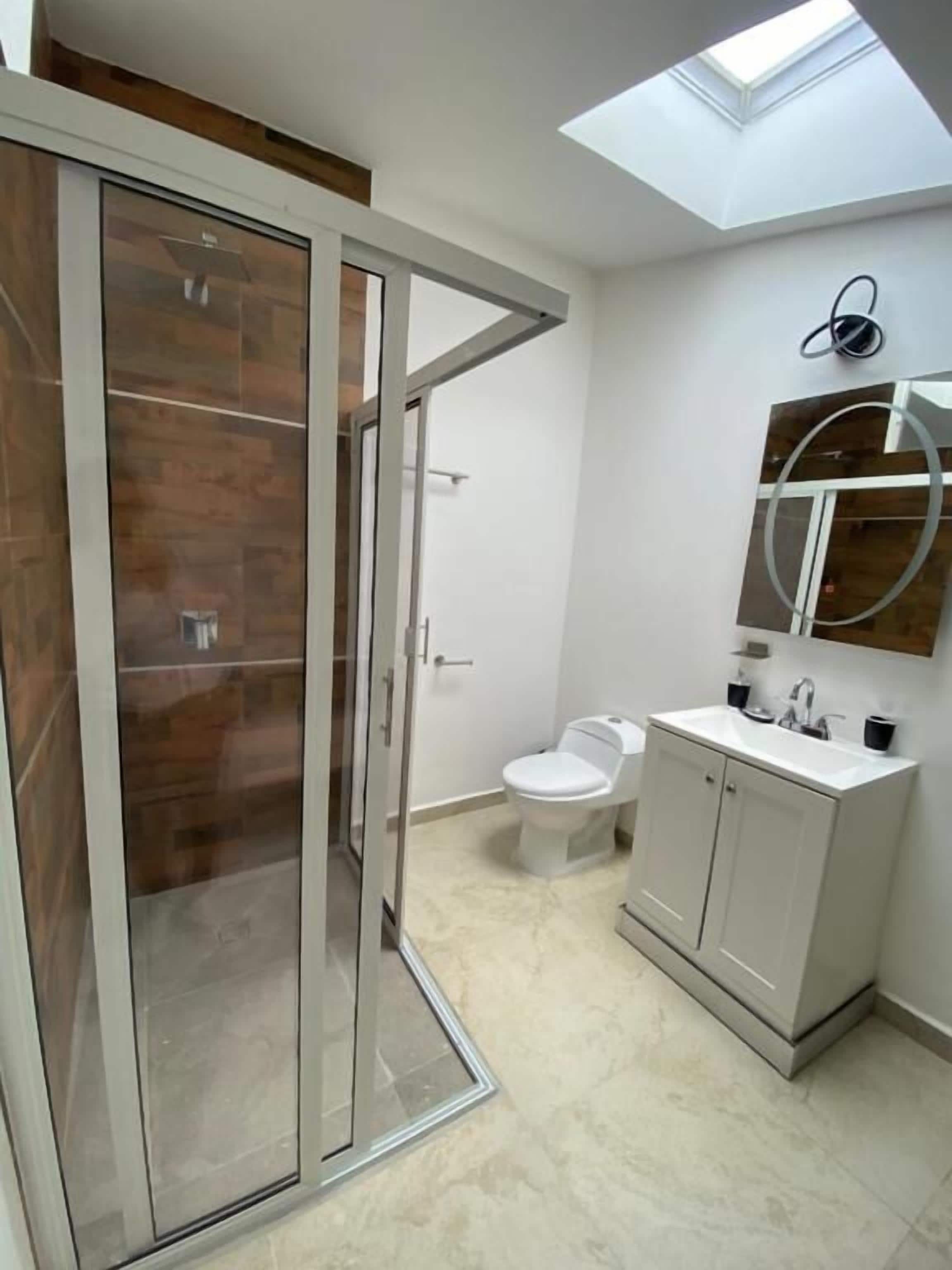 Executive-Suite, eigenes Bad, Gartenblick | Badezimmer
