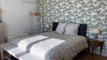 2 bedrooms, desk, iron/ironing board, free WiFi