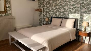 2 Schlafzimmer, Schreibtisch, Bügeleisen/Bügelbrett, kostenloses WLAN