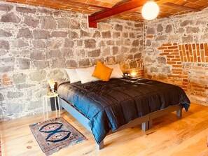 Room - Loft histórico con balcones y terraza común #112 (Heroica Puebla de Zaragoza)