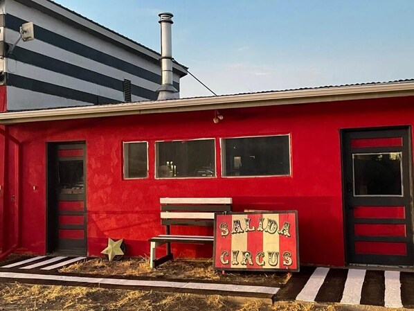 Exterior - Salida Cirque-Haus (Salida)