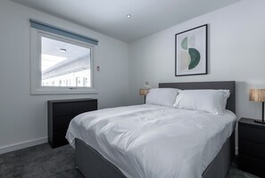 2 bedrooms, WiFi, bed sheets - City Point Hull by Guestz (Hull)