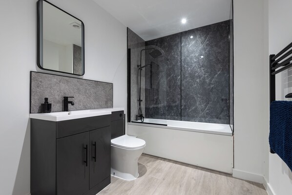 Towels, toilet paper - City Point Hull by Guestz (Hull)