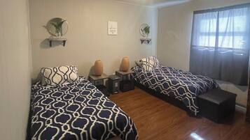 2 bedrooms, Internet