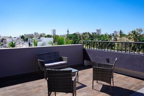 Terrace/patio - Room for 4  Rooftop Pool  Balcony (Mazatlán)