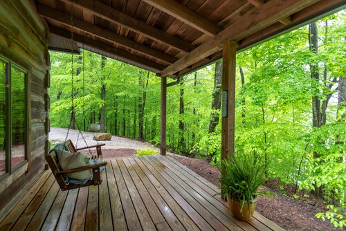 Solitude - Secluded Lake Cabin, Romantic with Hot Tub, Fireplace & Fishing