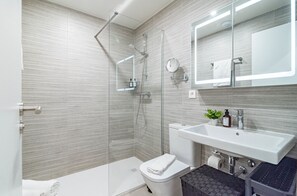 Apartment (3 Bedrooms) | Interior - Zaga2c Brand New Modern Apartment 200m to Beach (Estepona)