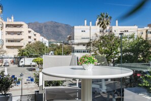 Interior - Zaga2c Brand New Modern Apartment 200m to Beach (Estepona)