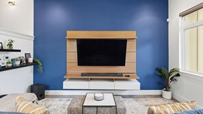 House (3 Bedrooms) | Interior - Govalle Glow by Avantstay East Austin Retreat Firepit Near Downtown + Nightlife (Austin)