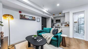 Studio (1 Bedroom) | Interior