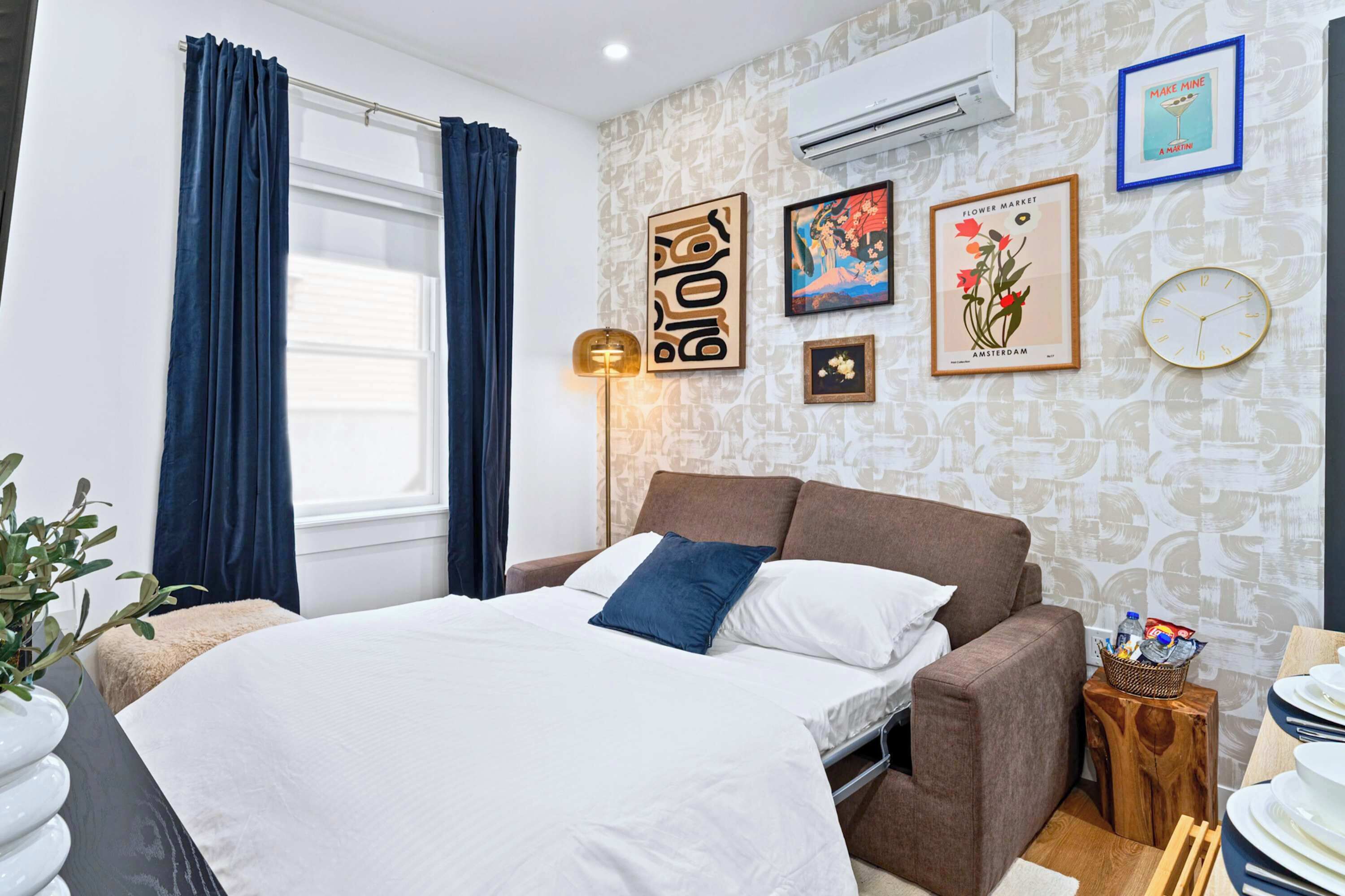 Studio (2 Bedrooms) | Interior