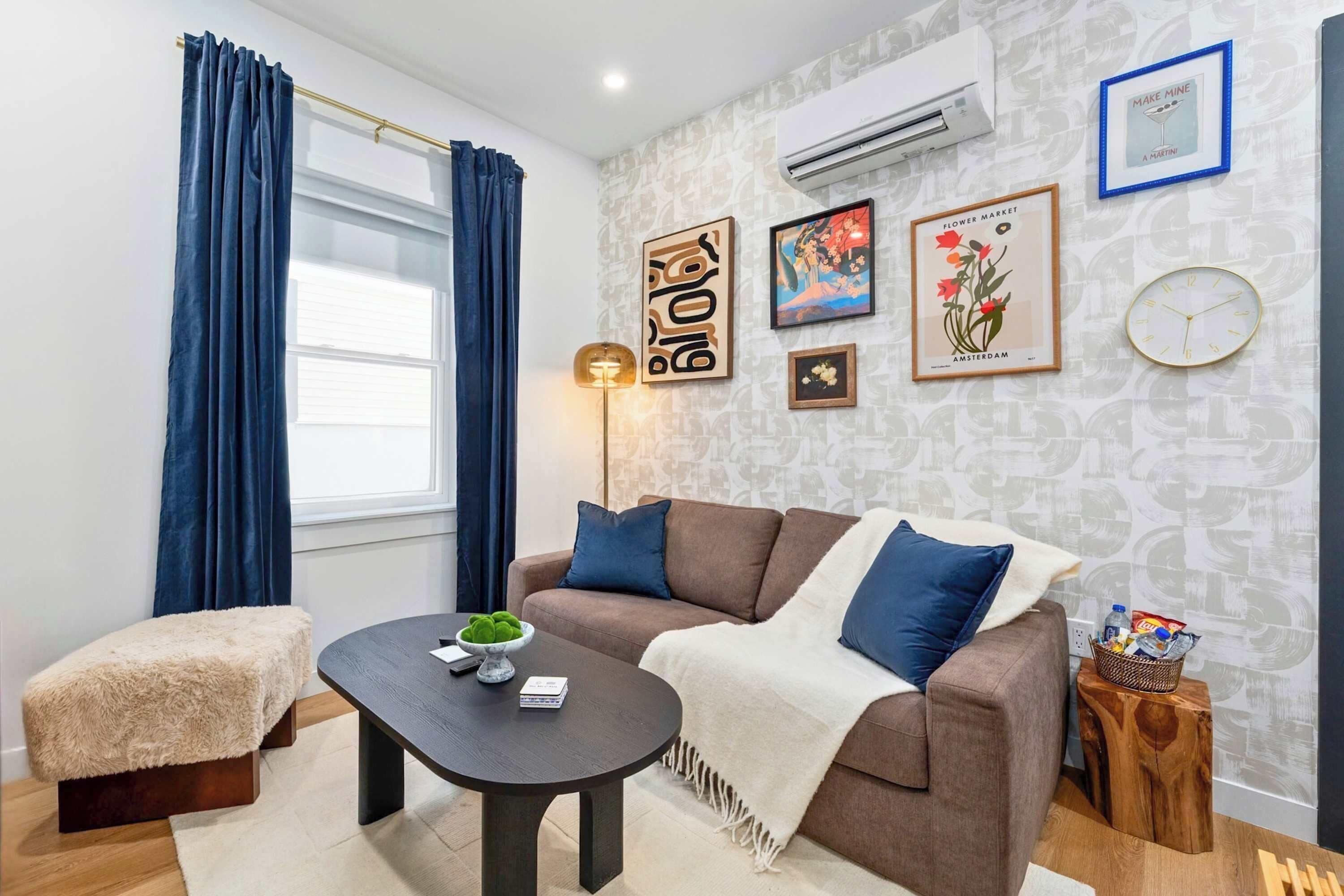 Studio (2 Bedrooms) | Interior
