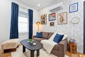 Studio (2 Bedrooms) | Interior - The Mccaul Newly Designed Group Suite Near Fifa (Toronto)