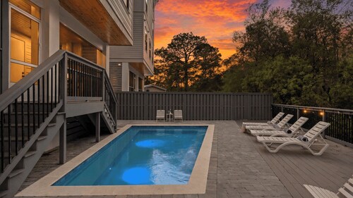 Grayton Dreams by Avantstay Sleeps 32 Group Retreat Pool + Game Room + Golf Carts