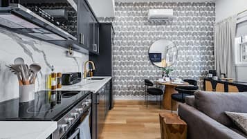 Studio (1 Bedroom) | Interior