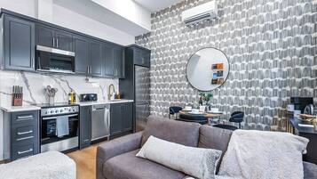 Studio (1 Bedroom) | Interior