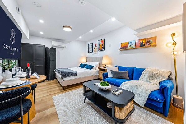 Studio (0 Bedroom) | Front of property - The Mccaul Lower Level Suite Fifa World Cup (Toronto)