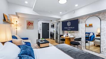Studio (0 Bedroom) | Interior