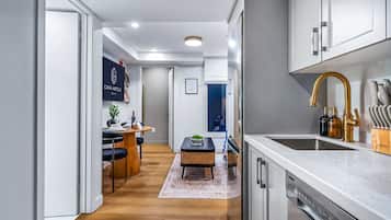 Studio (1 Bedroom) | Interior