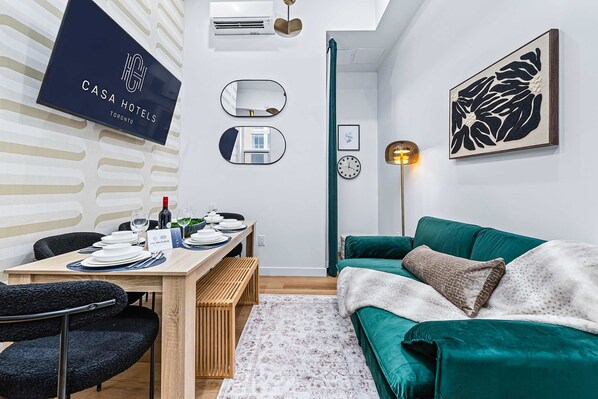 Studio (2 Bedrooms) | Front of property - The Mccaul Your Stay for Fifa 2026 (Toronto)