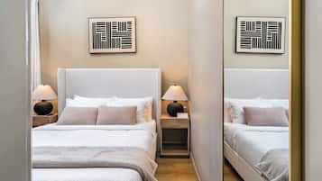 Studio (2 Bedrooms) | Interior