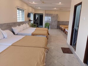 Quadruple Room, Balcony, Mountain View