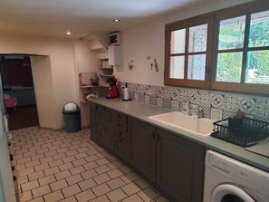 Private kitchen - Cévennes summer pastures (Anduze)