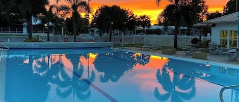 Beheizter Pool