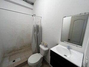 经济客房, 海滩景观 | 浴室