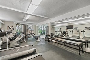 Fitness facility - Sunny Beach Retreat (Jekyll Island)
