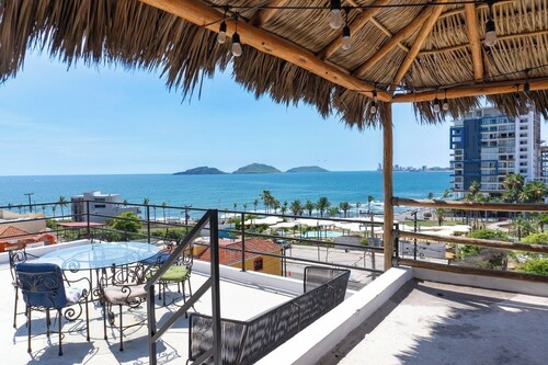 Private Pool Apartment by the Malecón