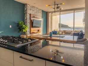 Fridge, microwave, stovetop, coffee/tea maker - Luxury condo with balcony and front ocean view (Mazatlan)