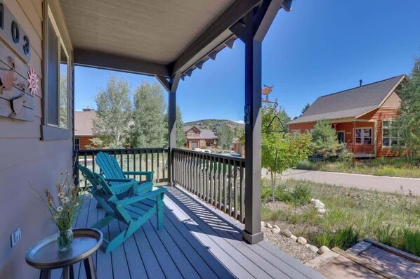 Terrace/patio - Cozy 3 Bed! Right on the Slopes! (Granby)