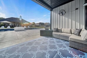 Terrace/patio - The Oasis at Stonebriar (Lindale)