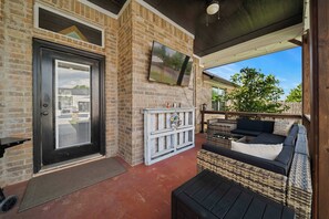Terrace/patio - The Oasis at Stonebriar (Lindale)