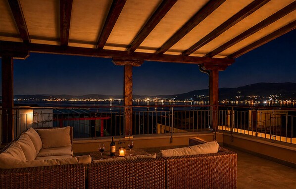 Terrace/patio - Gorgeous home in Splitska (Splitska)