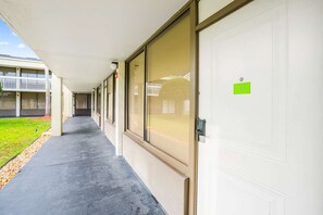 Exterior detail - Minions studio w/ pool & parking (Kissimmee)