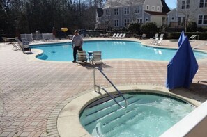 Pool - Spacious 4-bedroom condo in serene Williamsburg with indoor pool & amenities (Williamsburg)