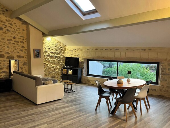 Interior - Vrbo Property (Vallon-Pont-d'Arc)
