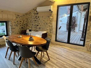 Dining - Vrbo Property (Vallon-Pont-d'Arc)