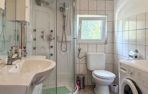 Shower, hair dryer - Beautiful apartment in Rogac (Rogac)
