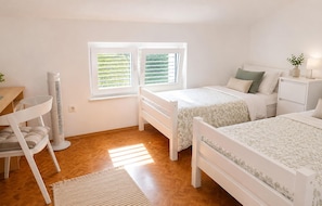 2 bedrooms, free WiFi