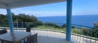 Perseus Sarakiniko – Newly Built Villa on the Cape with Sea View